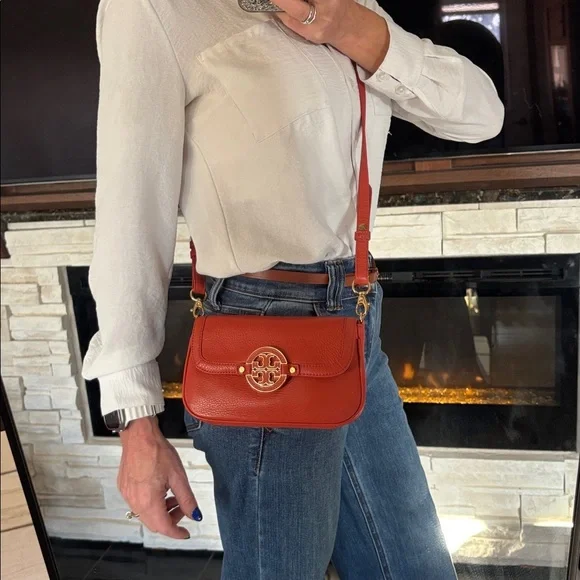 Tory Burch Amanda Mini Crossbody - Picture 6 of 11